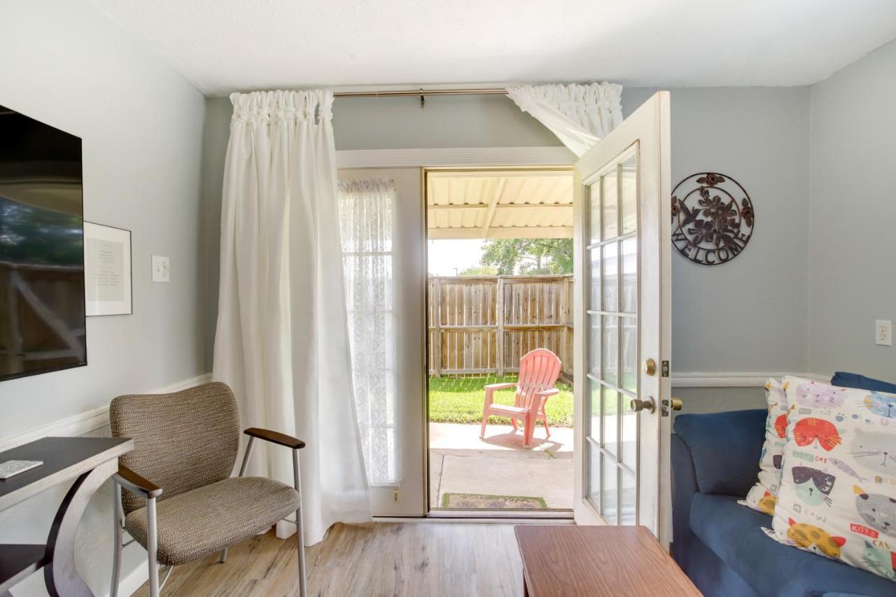 Cozy Shenandoah Home Less Than 2 Mi To The Woodlands Mall! Extérieur photo